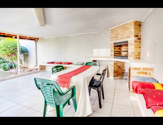 3 BEDROOM HOUSE FOR SALE IN DOUGLASDALE